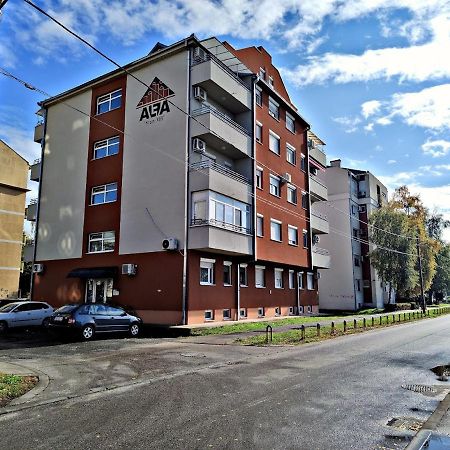 Apartman Espresso Sa Parkingom سريمسكا ميتروفيكا المظهر الخارجي الصورة