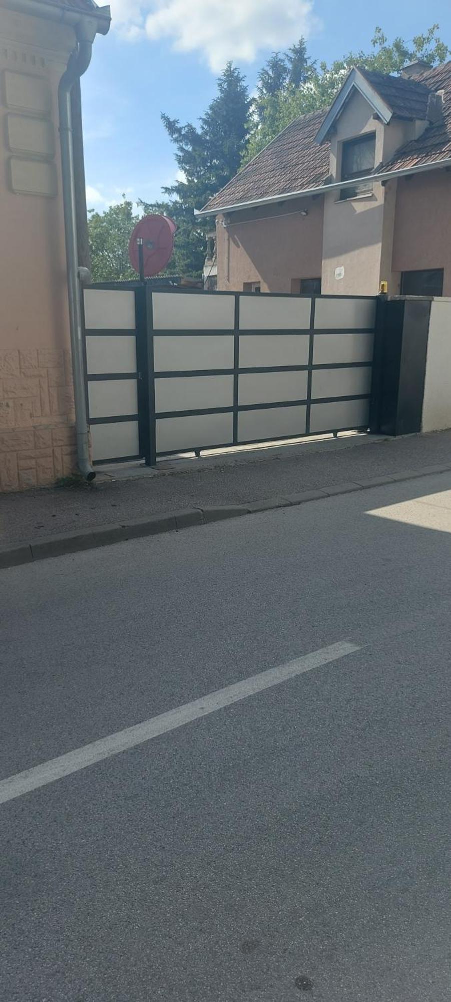 Apartman Espresso Sa Parkingom سريمسكا ميتروفيكا المظهر الخارجي الصورة